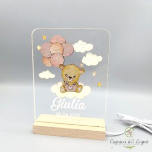 Lampada LED con base in legno e plexiglass - Orsetta con pslloncini