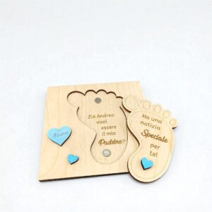 Invito in legno removibile Padrini Battesimo - forma di Piede – Personalizzato con dedica