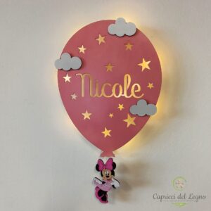 Lampada Palloncino in Legno Personalizzata con Nome, Pendente e Nuvole (a pile) - cm 30 - Femmina